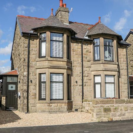 Villa By The Tracks Buxton  Exterior foto