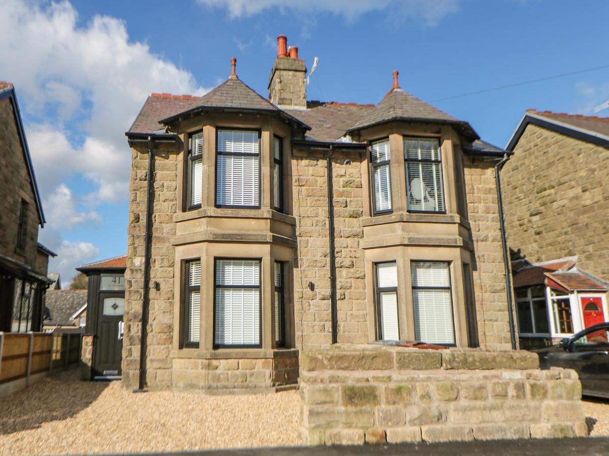 Villa By The Tracks Buxton  Exterior foto